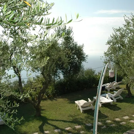 Termini-sant'agata Sleeps 2 Pool Air Con